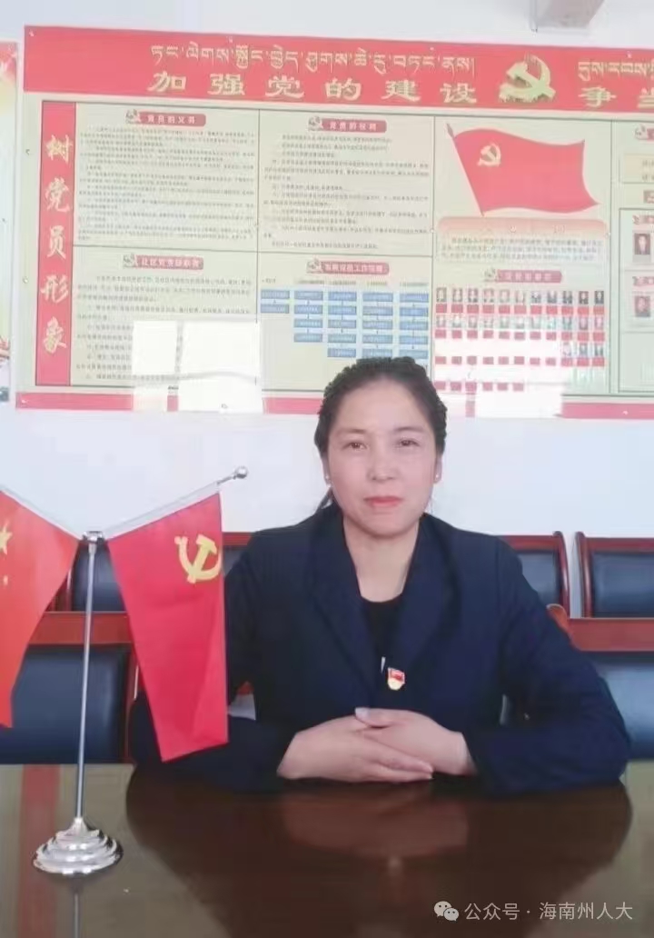 76b113e863d54829c8c609a0fb5405a.jpg